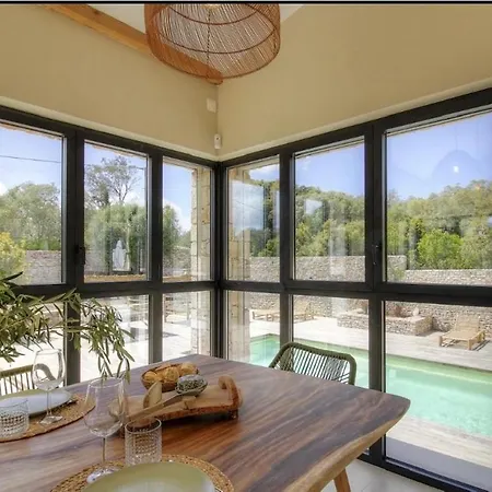 Bonifacio Maison 6 Personnes Piscine Chauffee Holiday home