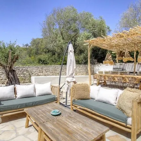 Bonifacio Maison 6 Personnes Piscine Chauffee Holiday home *
